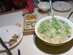 -丁里羊肉小镇(天鹅湖总店)