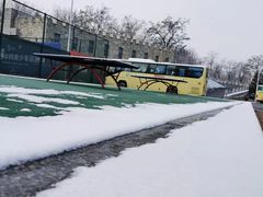 -北京市海淀外国语实验学校