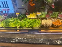 -汉江山料理级自助烤肉黑金冠(周口好吃城店)