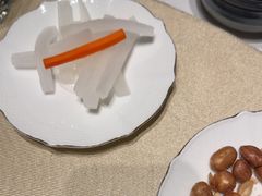 -八府香鸭·啫啫煲(华山路店)