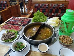 -田村·酸汤鲜牦牛肉火锅(布达拉宫广场店)