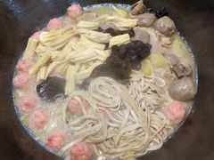 -三里屯土灶炖公鸡地锅鸡(江东店)