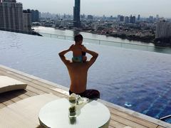 -阿瓦尼河滨曼谷酒店