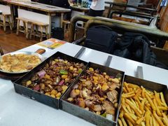 -老东镇啤酒屋海鲜加工·蒸汽海鲜·海鲜烧烤(台东店)