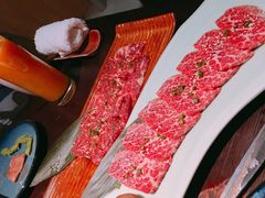 -山川小町·极番烧肉(新地假日广场店)