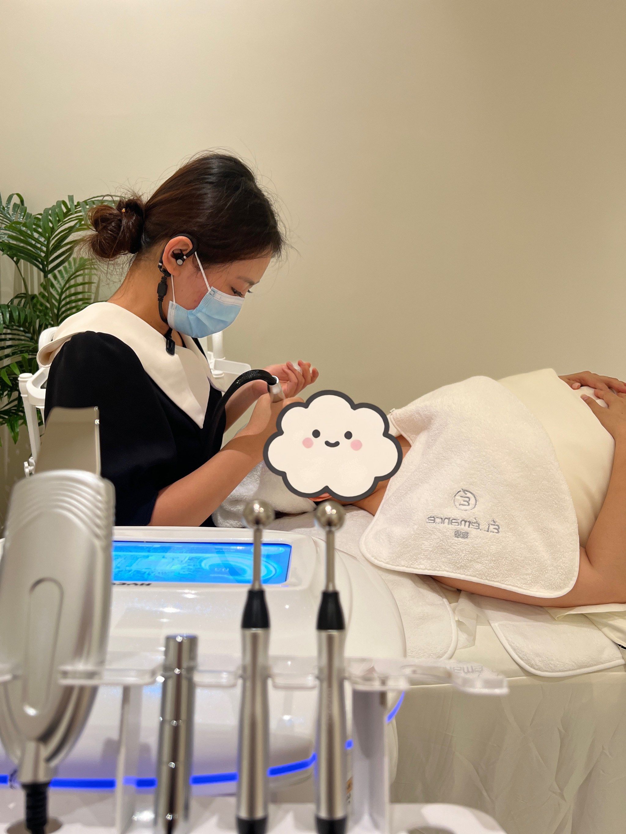 勤勤恳恳护肤认认真真保养