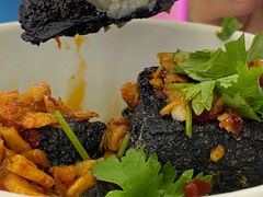 -黑色经典臭豆腐·湖南特产(步行街店)