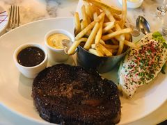 -db Bistro & Oyster Bar by Daniel Boulud(滨海湾金沙店)