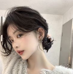 -BULB STUDIO 巴柏明星发型工作室