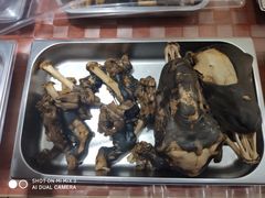 -玛拉沁艾力手把肉蒙餐