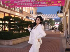 -王府井奥莱临潼小镇(临潼店)