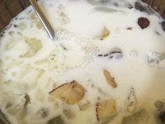 -志龙皇冠吃货椰子铺