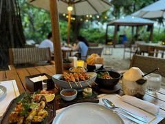 -三亚艾迪逊酒店·海滩烧烤 BARBACOA·现场乐队·浪漫晚餐·烧烤海鲜