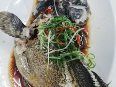 -四川小胡子海鲜(丁村万人海鲜广场店)