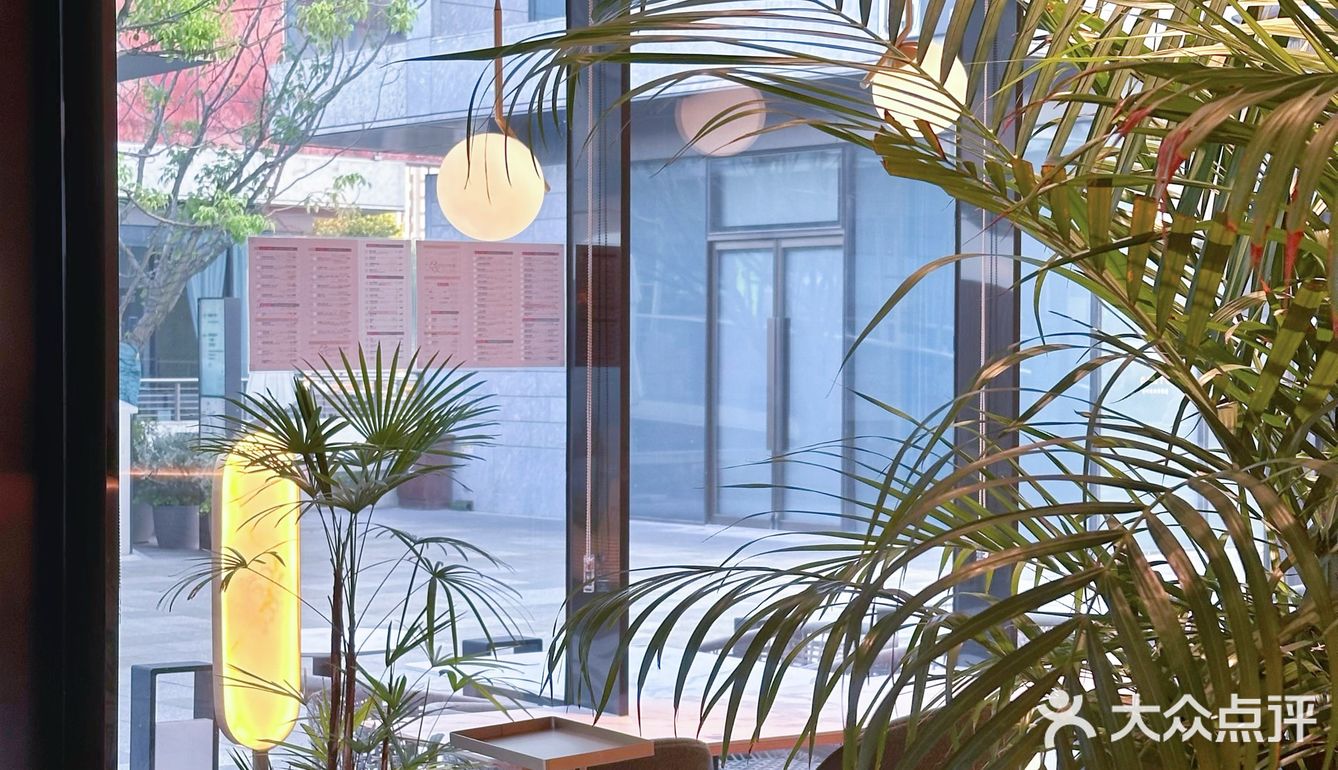 带每一任都来吃过…