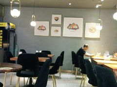 -POKEE VIA&Brunch·维娅(重庆来福士店)