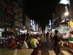 -六合夜市