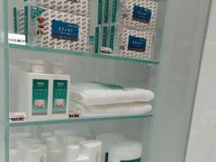 -福奈特洗衣洗鞋(宝华广场店)