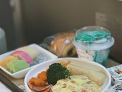 -东方航空(虹桥路店)