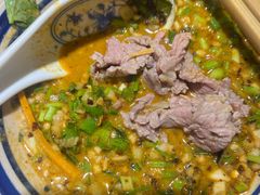 -洱火云南酸菜牛肉火锅(石景山当代商城店)