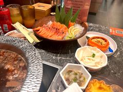 -牛YO寿喜烧·铁板烧和牛火锅自助(市府恒隆店)