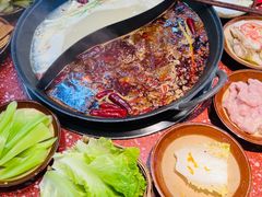 -赵美丽·重庆社区火锅·直营店(火车东站·中豪国际店)