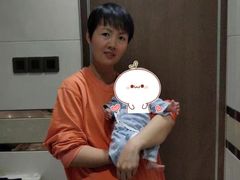-爱的果实月嫂育婴师(世纪东方店)