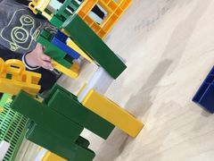 -爱乐梵国际儿童教育中心(古美店)