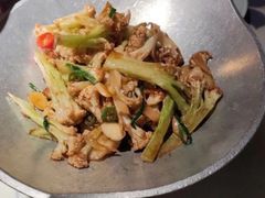 -卢大鲜鱼头捞饭(美利广场店)