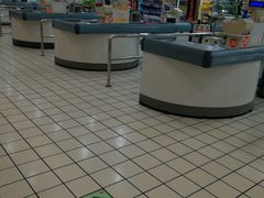 -大润发(鹤山店)