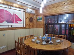 -云河农家乐饭店(福禄缘树山店)