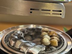 -围炉肉舍•炭烤活鳗•丹东海鲜烤肉(步行街店)