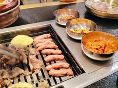 -臻牛烤肉