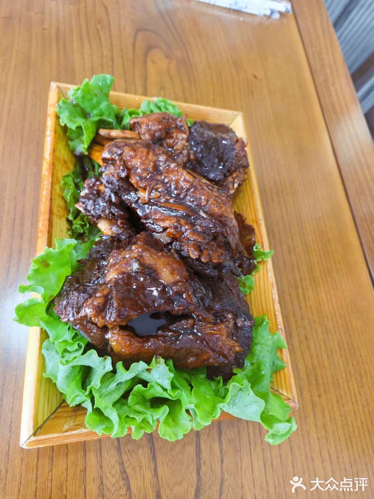 最近和朋友品尝这家小白焖羊肉，简直惊艳到我了