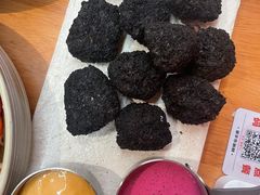 -Dragon Pizza•圆脸龙披萨·牛排餐厅