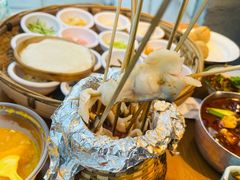 -包整·丝娃娃(一览甲秀楼风景店)