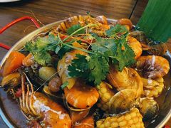 手抓海鲜冬阴功味-仓库南洋海鲜小排档(柳河路店)