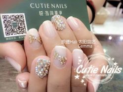 点击看大图 97b04d1aimage2654a654a20f38a3f971800b8c8265a8c86d0-悦指间美甲美睫
