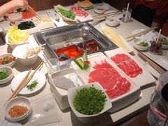 -海底捞火锅鲜切牛肉主题店(长寿路店)