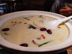 江团鱼炖汤-老阿爸鲜鱼土菜(昆山花桥店)