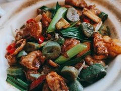 腊八蒜炒肥肠-惠丰堂饭庄·烤鸭·京味菜(西北旺·唐家岭店)