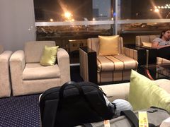 -班达拉奈克国际机场