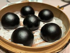 黑金流沙包-新荣记(南京西路店)