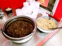 -闫家驴肉老店(华电一校店)