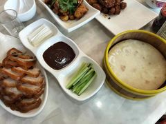 -六和聚传统烤鸭.天津菜(和平店)