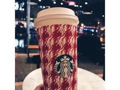 -星巴克臻选(南京金茂览秀城店)