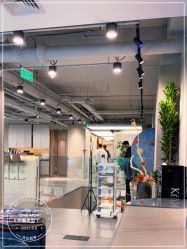 -变画·发型STUDIO