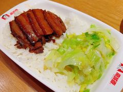 梅菜扣肉饭-南城香·饭香串香馄饨香(青年路店)