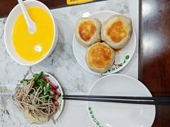 -尹记门钉肉饼(丰台站店)
