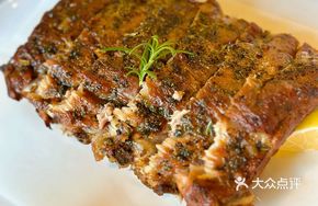 Courtyard Grilled Spare Ribs